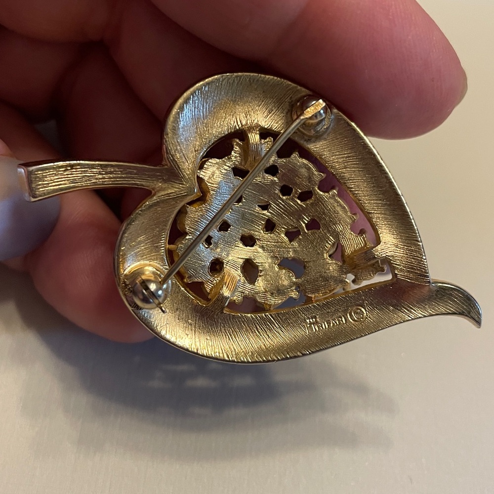 Vintage CROWN TRIFARI Brown Amber Brooch - Picture 3 of 3